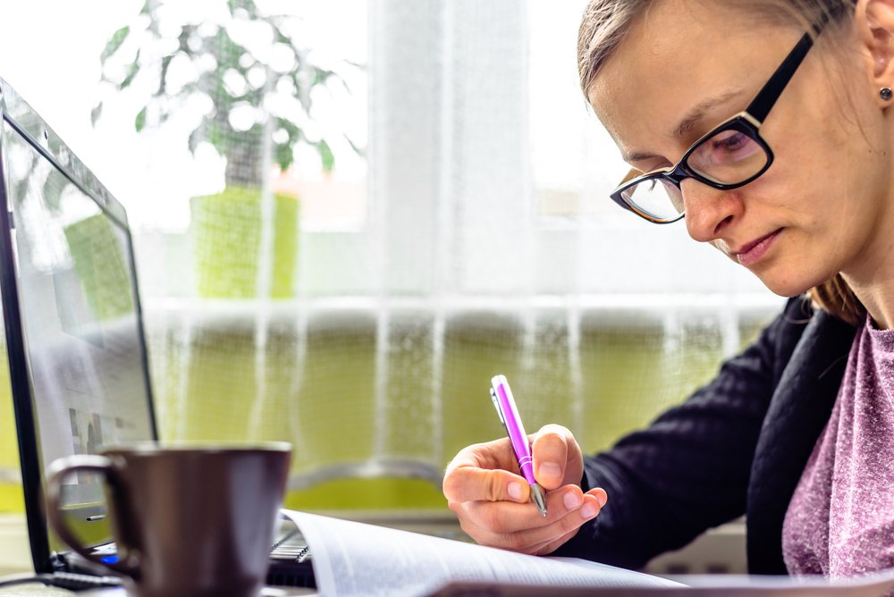 9 beneficíos de fazer graduação em casa