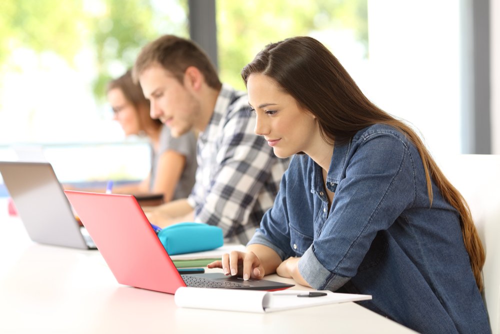 Como concluir a faculdade no tempo certo? Confira 5 dicas!