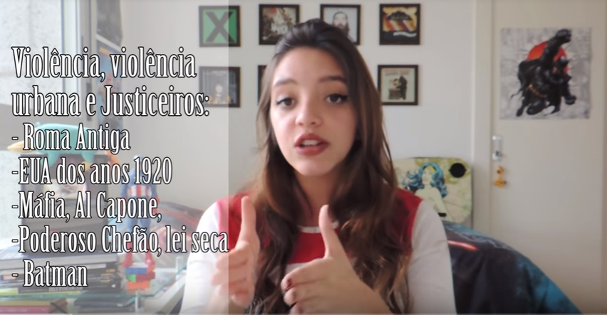 Débora Aladim produz um dos canais do Youtube que vão ajudar em seus estudos para o Enem
