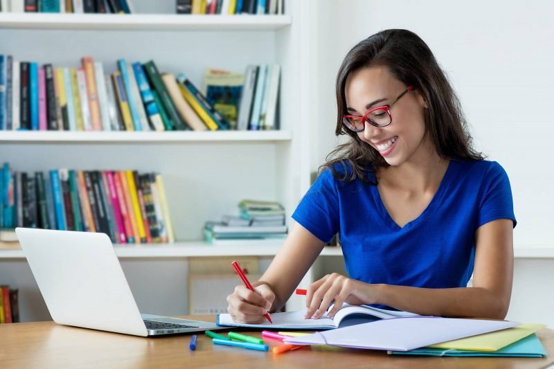 quantas horas estudar por dia