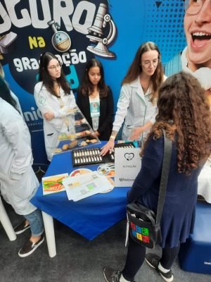 UniCesumar participa da Mostra de Profissões Marista Carreiras 2025, em Curitiba