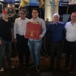 CONFRATERNIZAÇÃO  (253)