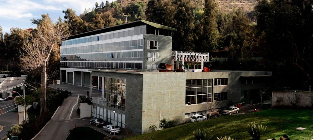 Universidad Mayor - campus-huechuraba