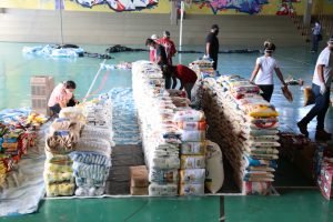 UniCesumar doa mais de 3 toneladas de alimentos a ONGs e famílias carentes