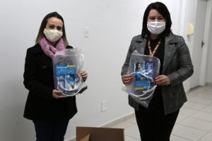 UniCesumar doa máscaras de acetato à Secretaria de Saúde de Marialva