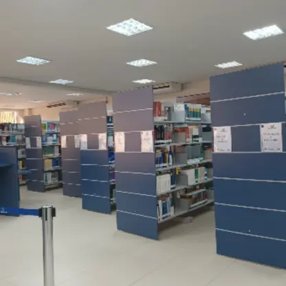 Imagem da Biblioteca da Faculdade Cesumar de Ponta Grossa no Paraná