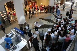 Apresentação no Shopping Maringá Park.