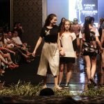 DESFILE  2311  (213)