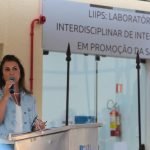 Diretora do Centro de Ciências Biológicas e da Saúde, Solange Lopes