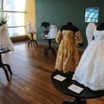 A exposição de vestidos noivas está no Shopping  Maringá Park