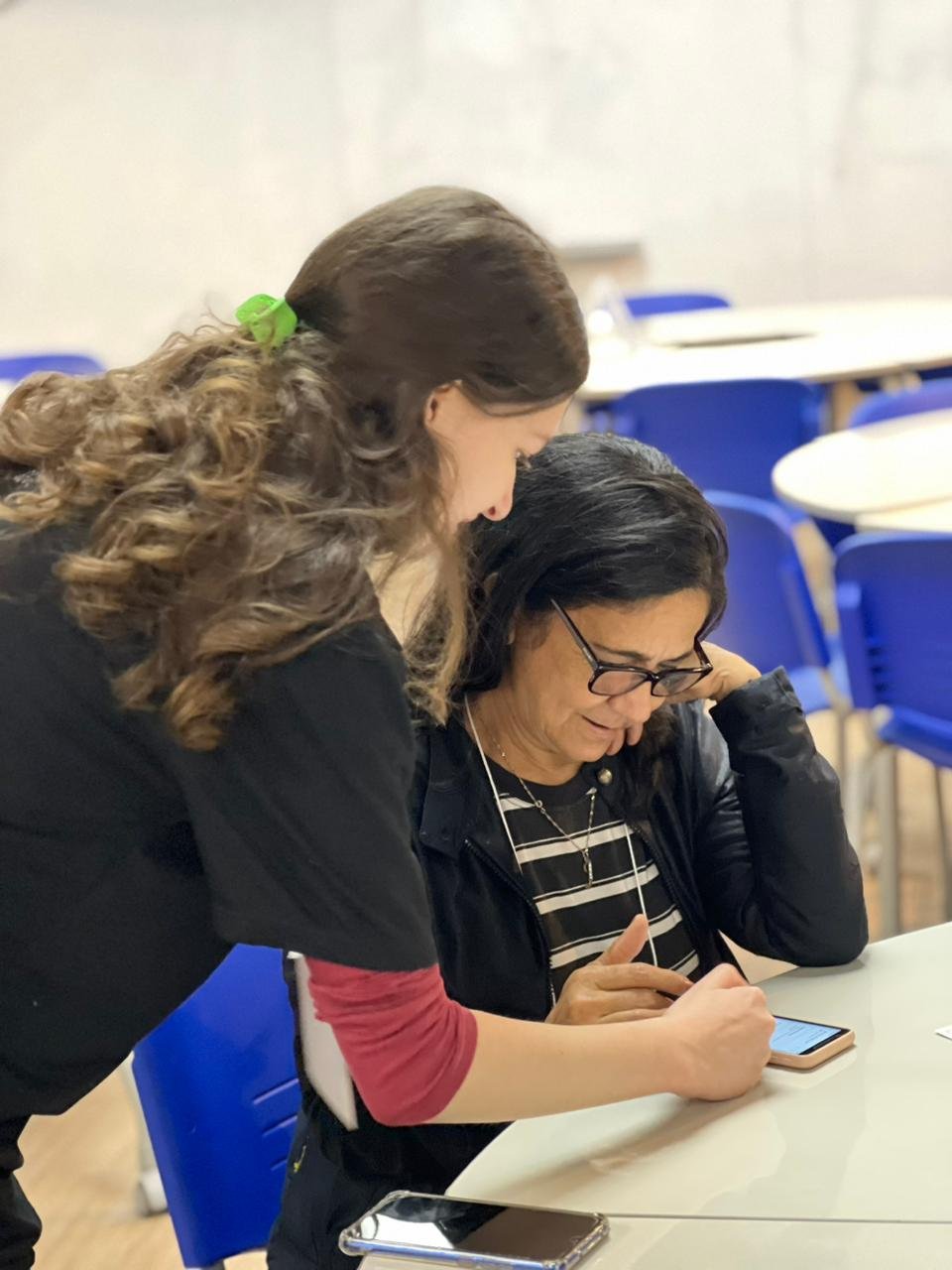 UniCesumar oferece curso gratuito sobre tecnologia para 60+